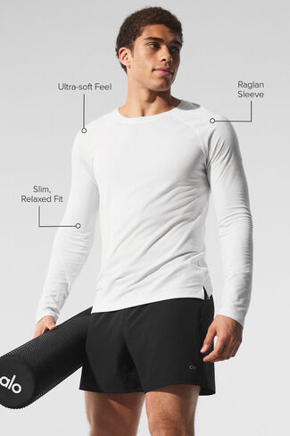 Alo Yoga Triumph Long Sleeve Tee - White in Saudi Arabia
