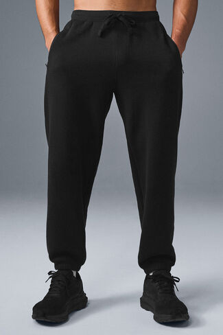 Alo Yoga Triumph Restore Sweatpant - Black in Saudi Arabia