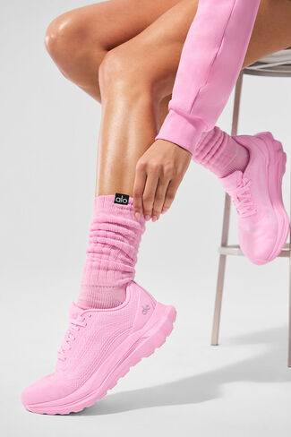 Alo Yoga ALO Runner - Sweet Pink in Saudi Arabia