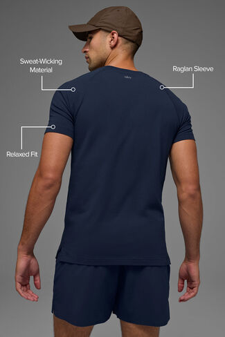 Alo Yoga ALO Vapor Crewneck كم قصير - كحلي in Saudi Arabia