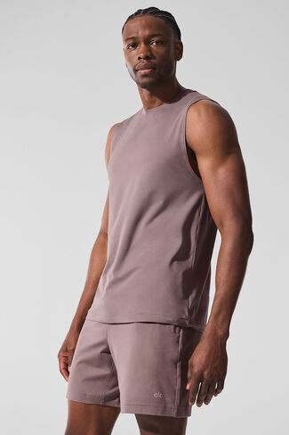 Alo Yoga Conquer Muscle Tank - Mushroom in Saudi Arabia