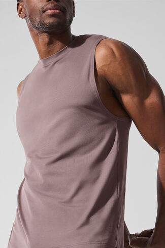Alo Yoga Conquer Muscle Tank - Mushroom in Saudi Arabia