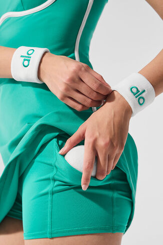 Alo Yoga Glow Wristband (2-Pack) - White/Spruce Green - White/Spruce Green / One Size in Saudi Arabia
