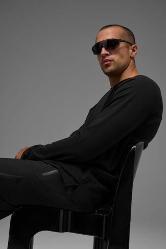 Alo Yoga ALO Vapor Crewneck Long Sleeve - Black in Saudi Arabia