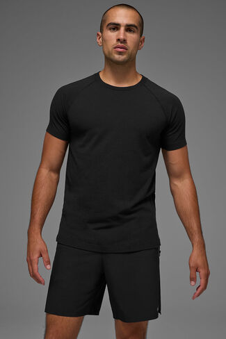 Alo Yoga ALO Vapor Crewneck Short Sleeve - Black in Saudi Arabia