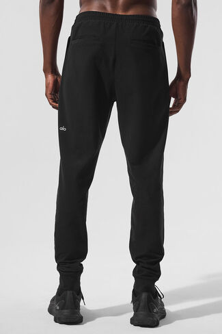 Alo Yoga Conquer Max Performance Jogger - Black in Saudi Arabia