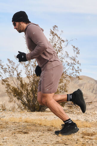 Alo Yoga 7" Conquer React Performance Short - Mushroom in Saudi Arabia