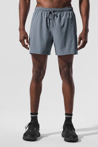 Alo Yoga 5" Circuit Short - Steel Grey in Saudi Arabia