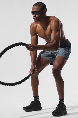 Alo Yoga 5" Circuit Short - Steel Grey in Saudi Arabia