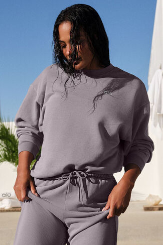Alo Yoga Washed Accolade Crew Neck Pullover - Cool Grey Wash in Saudi Arabia