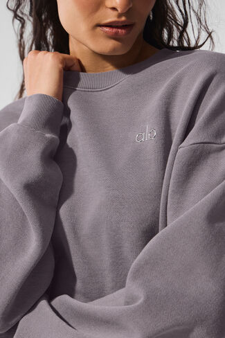 Alo Yoga Washed Accolade Crew Neck Pullover - Cool Grey Wash in Saudi Arabia