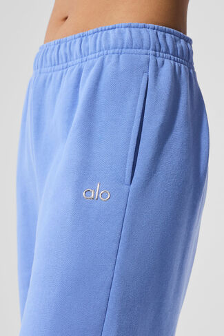 Alo Yoga Accolade Sweatpant - Crystal Clear Blue in Saudi Arabia