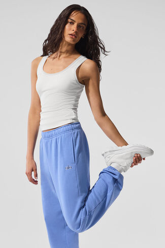 Alo Yoga Accolade Sweatpant - Crystal Clear Blue in Saudi Arabia