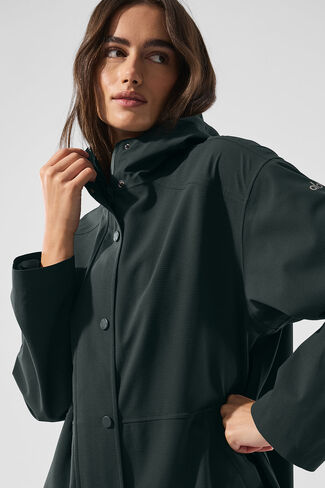 Alo Yoga Rain Or Shine Long Coat - Charcoal Green in Saudi Arabia