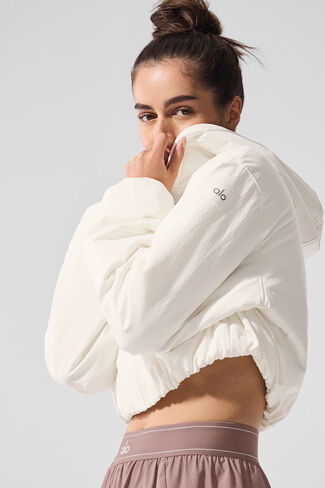 Alo Yoga Cropped Mountain Peak Full-Zip Hoodie - Ivory in Saudi Arabia