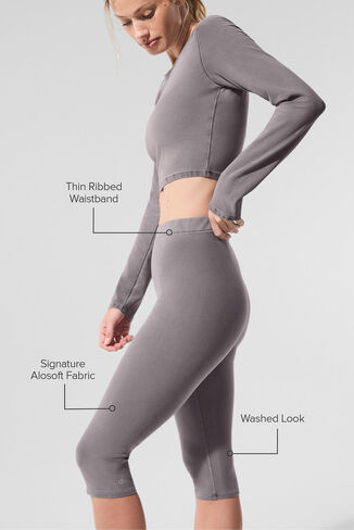 Alo Yoga Washed Alosoft High-Waist Iconic 90's Capri - Cool Grey Wash in Saudi Arabia