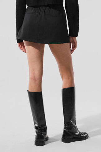 تنورة ألو يوجا جود دايز ميني - أسود in Kuwait