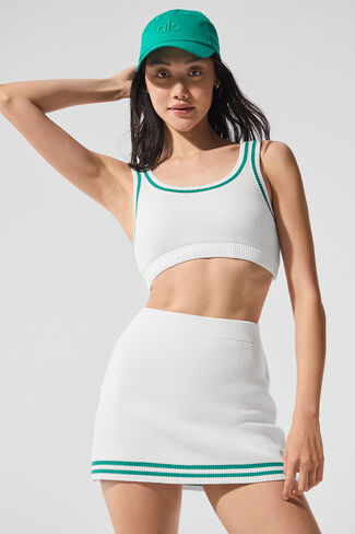 حمالة صدر منسوجة من Alo Yoga Tennis Club - أبيض/أخضر شجرة التنوب in Kuwait