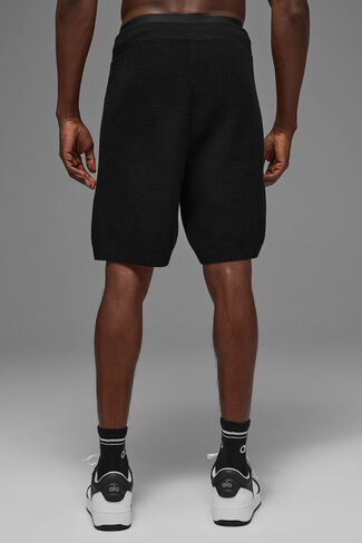 سترة قصيرة من Alo Yoga مقاس 7 بوصات للنادي الرياضي - أسود in Kuwait