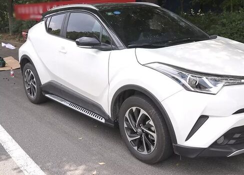 لوحات تشغيل بخطوات جانبية تناسب Toyota CHR C-HR 2018-2022 قضبان نيرف من الألومنيوم قطعتين مع واقي للأقواس in Saudi Arabia