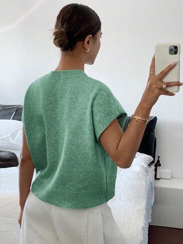 Women's Vest Cap Sleeve Crop Sweater Floral Crew Neck Lightweight Cute Pull Over Sweaters Fall and Spring 2025 in Kuwait