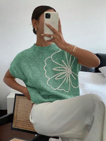 Women's Vest Cap Sleeve Crop Sweater Floral Crew Neck Lightweight Cute Pull Over Sweaters Fall and Spring 2025 in Kuwait