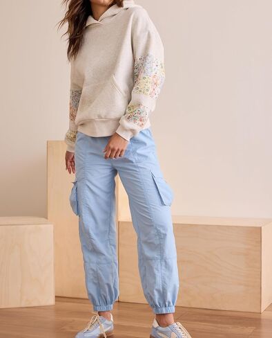 Cute Hoodies for Teen Girls Floral Embroidered Patchwork Hoodie Y2k Oversized Pullover Sweatshirt Preppy Streetwear in Saudi Arabia