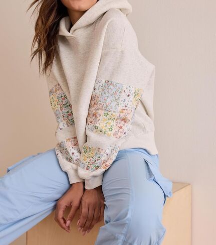Cute Hoodies for Teen Girls Floral Embroidered Patchwork Hoodie Y2k Oversized Pullover Sweatshirt Preppy Streetwear in Saudi Arabia