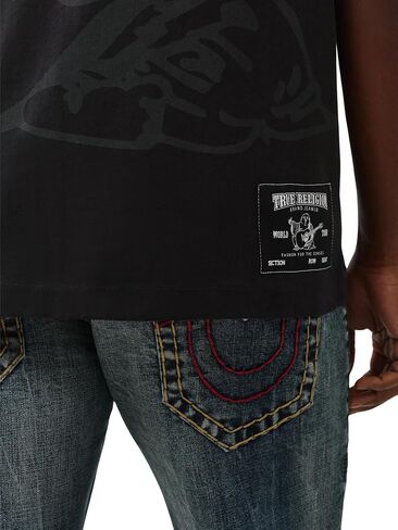 تي شيرت رجالي قصير الأكمام بشعار الظل من True Religion - تي شيرت برسومات بياقة دائرية in Saudi Arabia