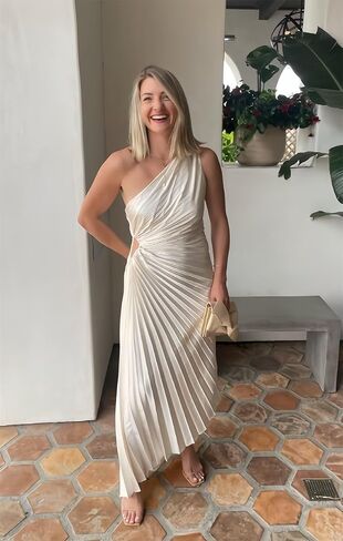 One Shoulder Satin Bridesmaid Dresses for Wedding Pleated Long Formal Prom Dress in Kuwait