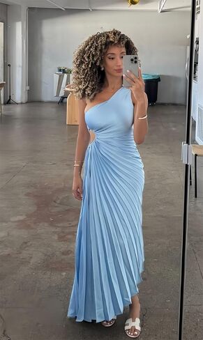 One Shoulder Satin Bridesmaid Dresses for Wedding Pleated Long Formal Prom Dress in Kuwait