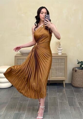 One Shoulder Satin Bridesmaid Dresses for Wedding Pleated Long Formal Prom Dress in Kuwait