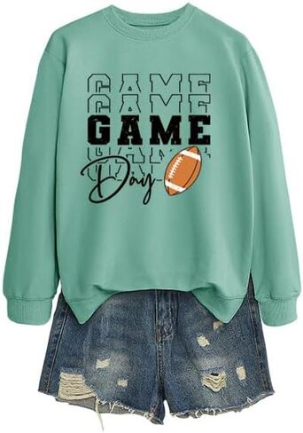 سويت شيرت Game Day للسيدات لكرة القدم، سويت شيرت مطبوع عليه حروف جرافيك، بلوفر بياقة دائرية وأكمام طويلة in Saudi Arabia