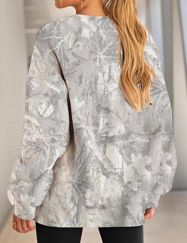 Women Camo Oversized Sweatshirt Crewneck Long Sleeve Graphic Maple Leaf Print Hoodie Camouflage Fall Pullover Top in Kuwait