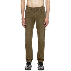 Diesel 2060 D-STRUKT Slim JoggJeans® in Kuwait