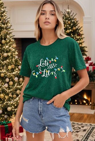 قمصان عيد الميلاد للنساء 2024 بلايز عيد الميلاد أضواء عيد الميلاد تي شيرت جرافيك للعطلات بأكمام قصيرة تي شيرت in Kuwait