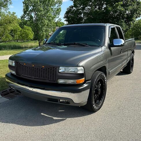 SPEC-D TUNING Matte Black Mesh Grille w/LED Lamps Compatible with 1999-2002 Chevy Silverado 1500 in Saudi Arabia