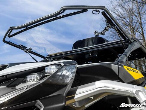 الزجاج الأمامي SuperATV Flip متوافق مع Can Am Maverick R، مقاوم للخدش، مصنوع من البولي كربونات السميك 1/4 بوصة أقوى 250 مرة من الزجاج، محمي بطبقة صلبة بصرية XR، لون شفاف in Saudi Arabia