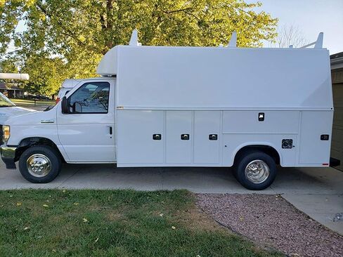 4 قطع 16 بوصة من الفولاذ المقاوم للصدأ المصقول ذو العجلات المزدوجة، مسمار جميل المظهر على غطاء العجلة، 8 أغطية عجلات تناسب Ford F350 1974-1998؛E350/E450 1992-2021؛Dodge Ram 3500 1974-1999 C16F80 in Kuwait