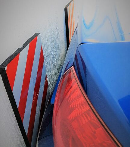 واقيات زوايا ذاتية اللصق، مصنوعة من المطاط الرغوي، لحماية مواقف السيارات، مقاس 17.3 × 9.8 × 0.8 بوصة، مع شرائط عاكسة باللون الأحمر والأبيض. (عبوة من 4 قطع) in Kuwait