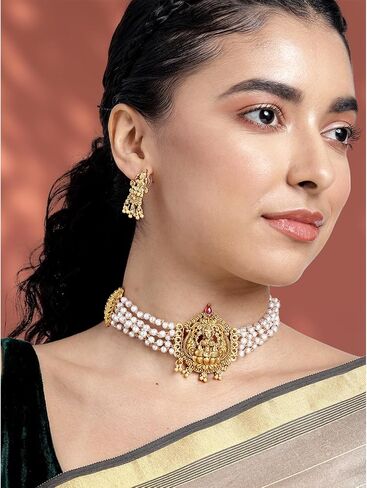 Aheli Goddess Lakshmi Choker Necklace Set Gift for Women in Saudi Arabia