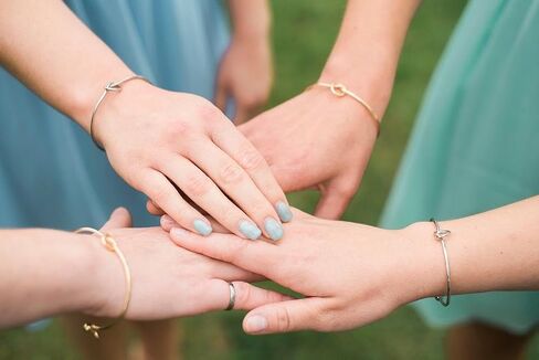 Love Knot Bangle Bracelet - Simple Tie The Knot Cuff Stretch Bracelet for Bridesmaid Proposal - Bridesmaid Gift Box - I Couldn't Tie The Knot Without You, Wedding Gift in Saudi Arabia