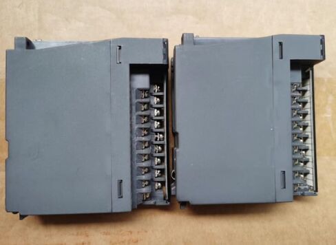 المنتجات الصناعية QX48Y57 Module PLC مع ضمان لمدة سنة واحدة في المخزون in Kuwait