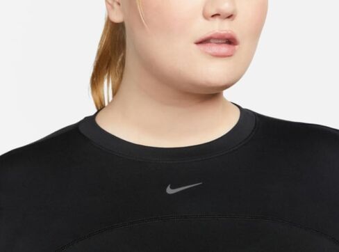 قميص الجري Nike Dri-FIT Swift Element UV للسيدات برقبة دائرية أسود مقاس 3XL in Saudi Arabia