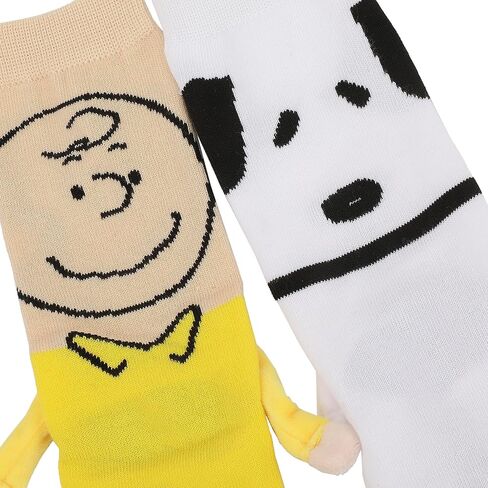 جورب دائري نسائي كاجوال من Peanuts Snoopy and Charlie Brown يحملان اليدين in Saudi Arabia