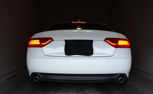 iJDMTOY OEM-Spec عدسة حمراء داكنة كاملة LED للزجاج الأمامي الخلفي مجموعة شريط ضوء الفرامل الثالثة المتوافقة مع 2017-2024 Audi A4 S4 (طراز B9)، 2020-2024 A8 S8 in Saudi Arabia