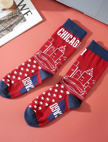InnoBeta City Skyline Gifts, Gifts on Birthday and Christmas, One Size Crew Socks - Chicago in Saudi Arabia