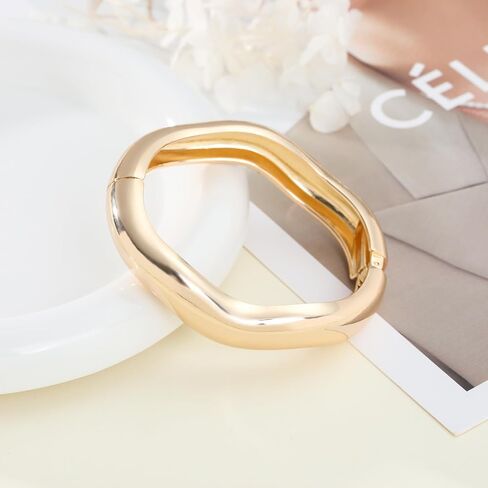 Chunky Gold Bangles Bracelets for Women Gold Cuff Bracelet Set Waterproof Non Tarnish Stack Bracelet for Women Jewelry in Saudi Arabia