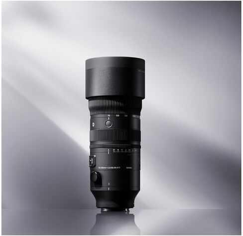 SIGMA 70-200 مم F2.8 DG DN OS Sports for Sony E-Mount - حزمة عدسات تصوير عالية الأداء مع حافظة صلبة للتخزين مقاومة للماء وبرنامج تحرير الصور، بطاقة ذاكرة 64 جيجابايت (4 عناصر) in Kuwait