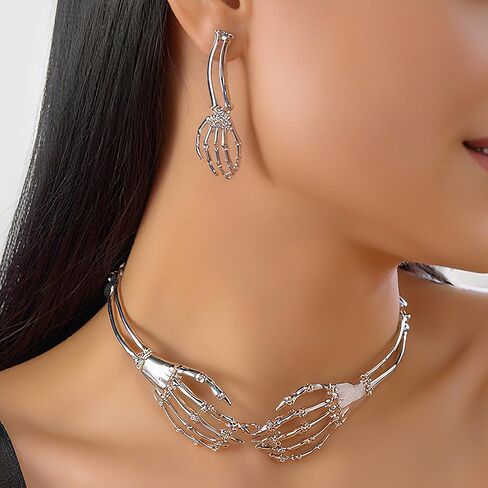 مجموعة أقراط قلادة هيكل عظمي قوطي للنساء للهالوين هيكل عظمي يد جمجمة أقراط مجموعة فاسق عتيق هيكل عظمي أسود مجوهرات بيان مجوهرات الهالوين القوطي إكسسوارات الحفلات in Kuwait